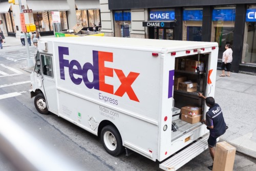 FedEx to hire 55K workers expand holiday operating hours
