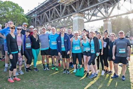 Lawyers run to raise funds for cancer research