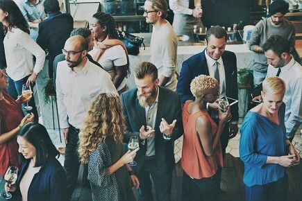 Is networking important for HR?