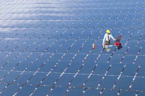 Top firms act on Australia’s largest solar project