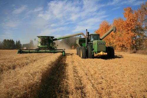 Canadian farmers had a record 2014