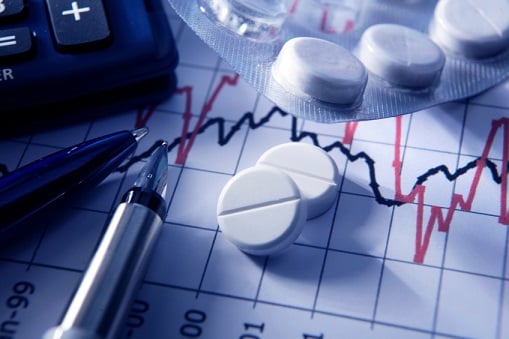 Daily Wrap-Up: Healthcare leads gains as Valeant talks turnaround