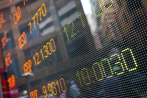 Daily Wrap-Up: Healthcare leads TSX decline as Valeant drops