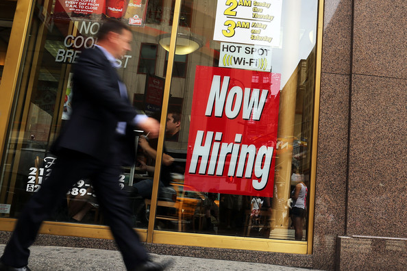 Canada’s unemployment rate drops to 6.5%