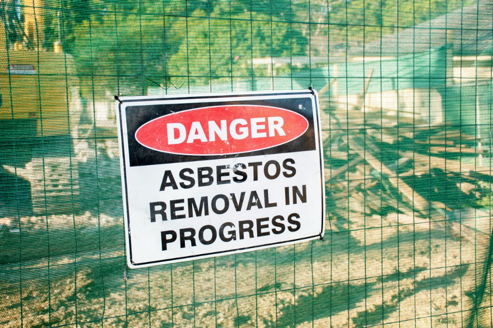 Asbestos discovery triggers school closures