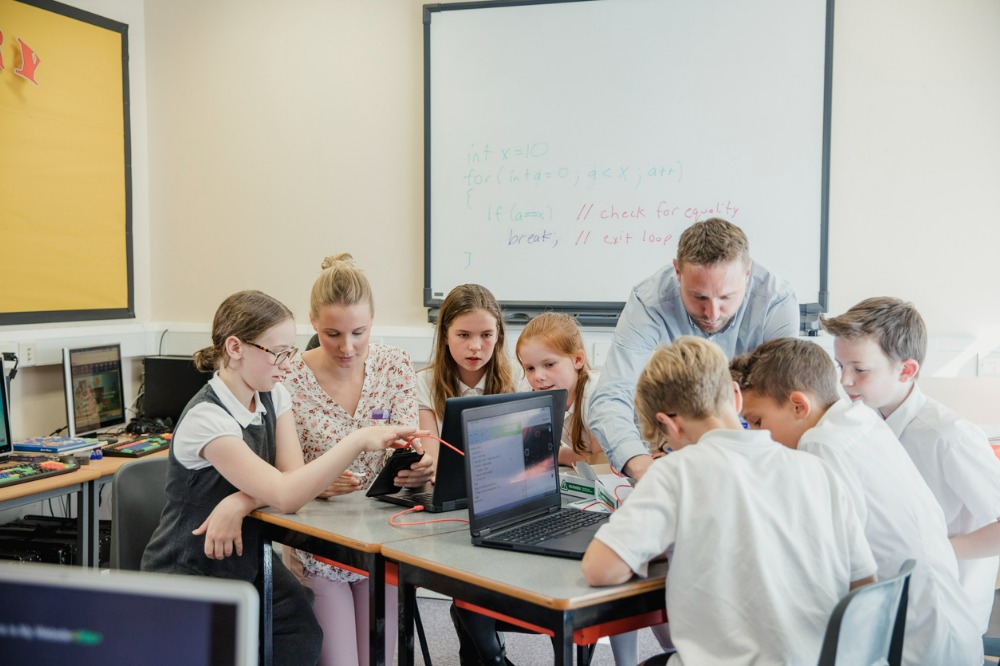 AI safety in schools: UNSW study exposes chatbot guardrail flaws