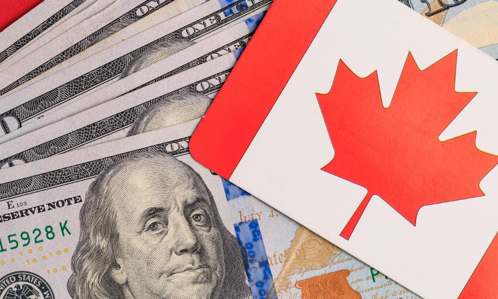  BlackRock says short-term US bond yields are attractive as risk appetite fades