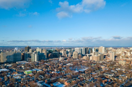 Is COVID-19 pushing Canadians away from the big cities?