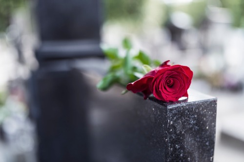 Survey suggests shift toward unusual burial arrangements