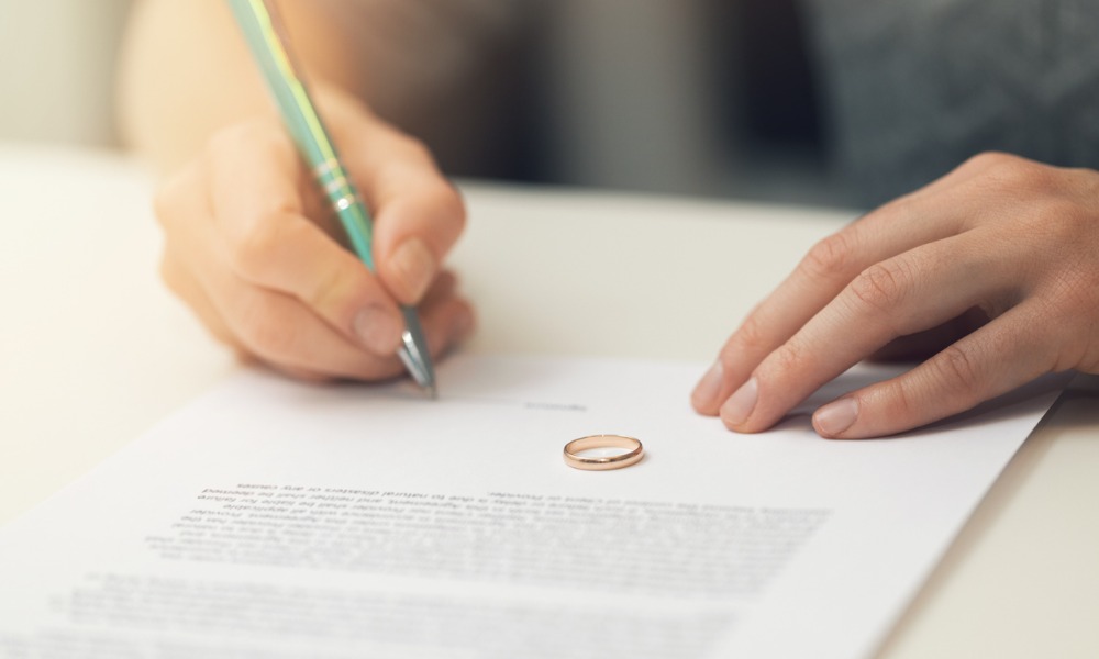 Ontario Superior Court refuses to invalidate marriage contract due to a party's failure to read it