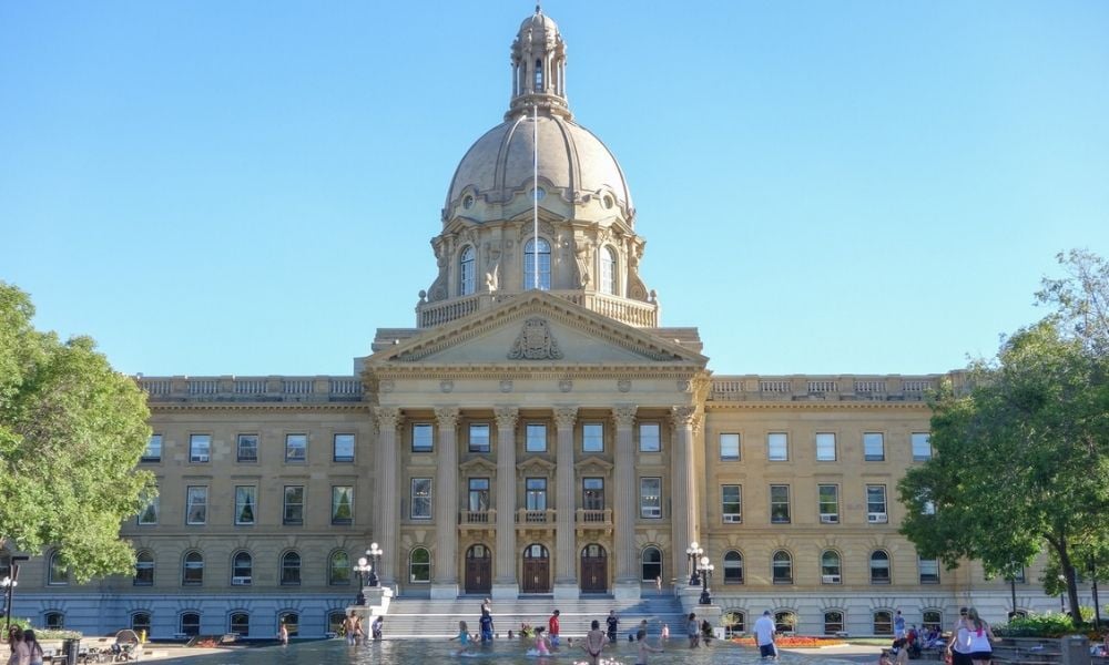 Alberta introduces new Trustee Act to modernize existing legislation