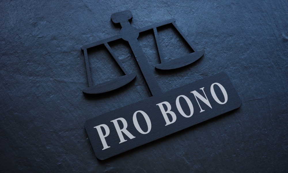 How do pro bono lawyers get paid in Canada?