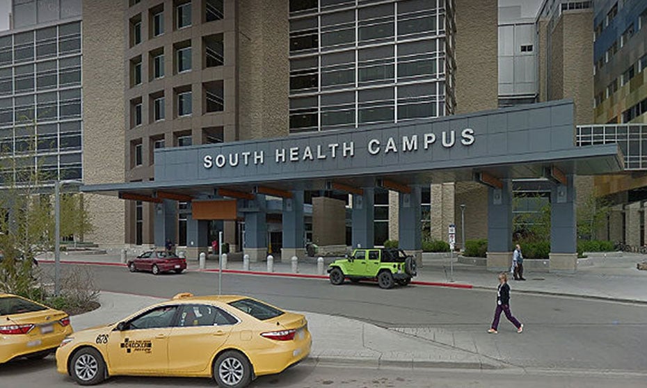 Alberta Health Services employee signs away her job at Calgary hospital