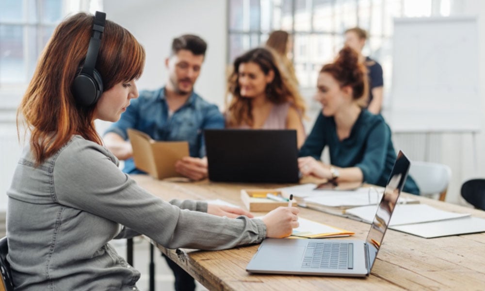 Nearly 6 in 10 workers distracted, leading to lost productivity