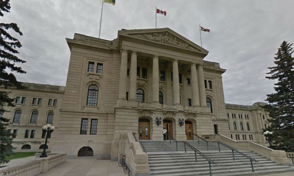 Saskatchewan boosts job-protected leaves during public health emergency