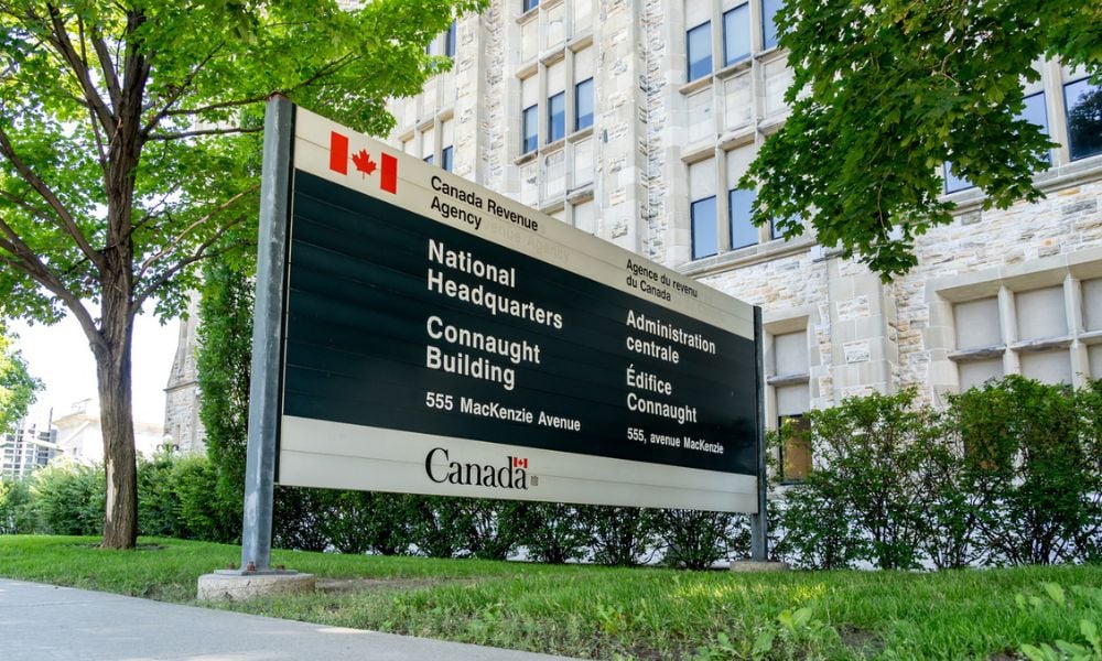 12,700 Canadians sue feds over CERB fraud