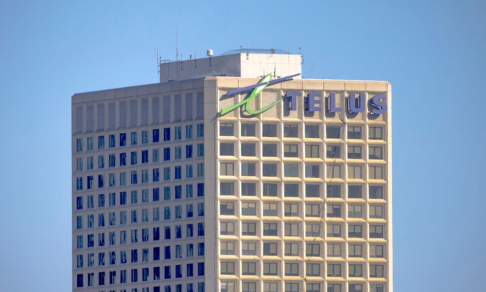 Union lambasts TELUS’ buyout offer to 2,000 workers