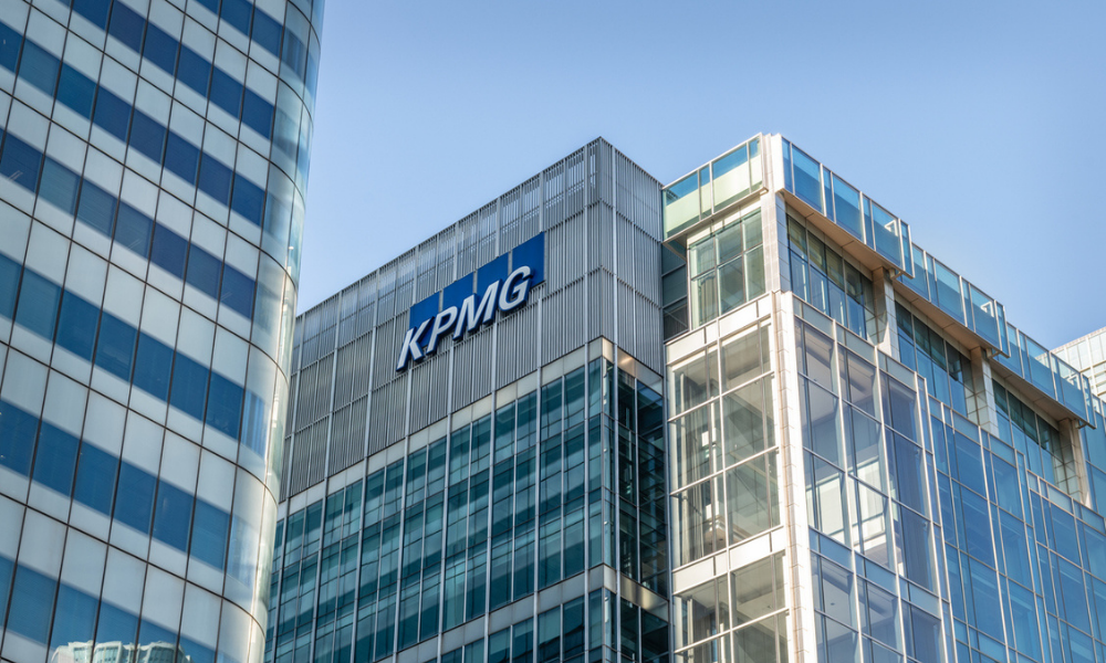 KPMG to give staff seven long weekends this summer