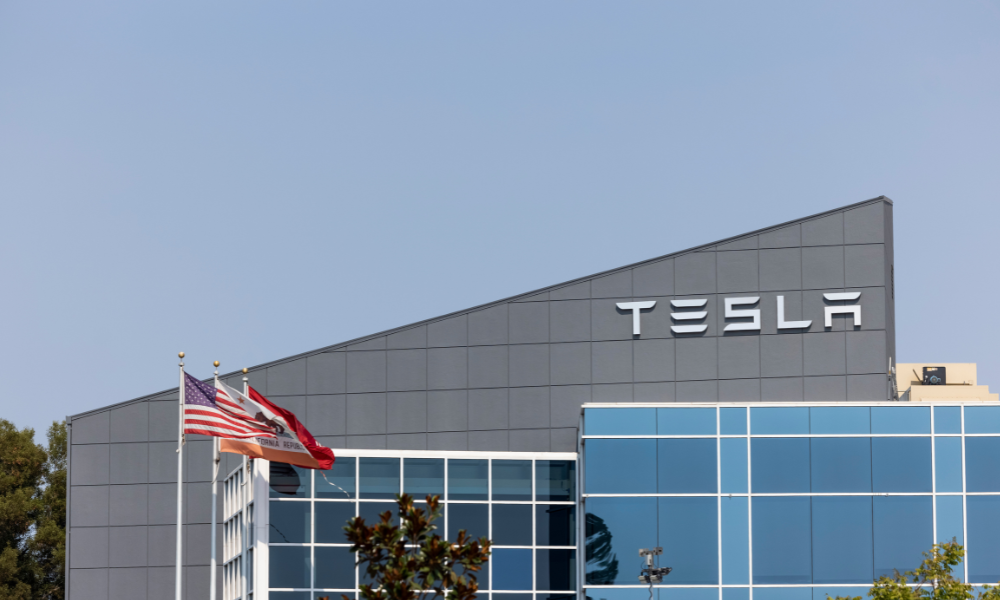 Tesla workers ordered back to office full time