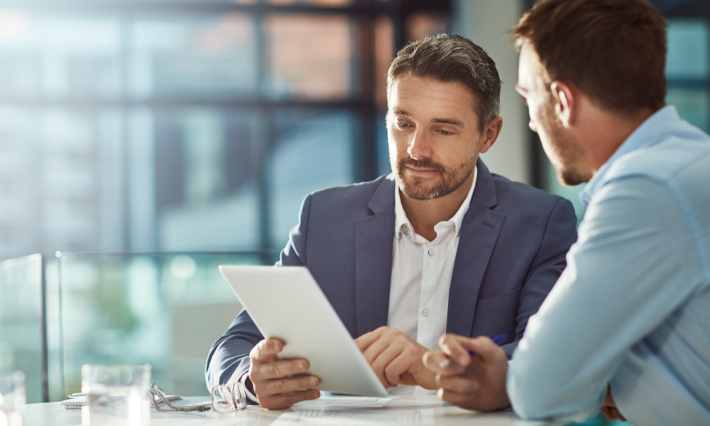 Few workers seek to manage people: report
