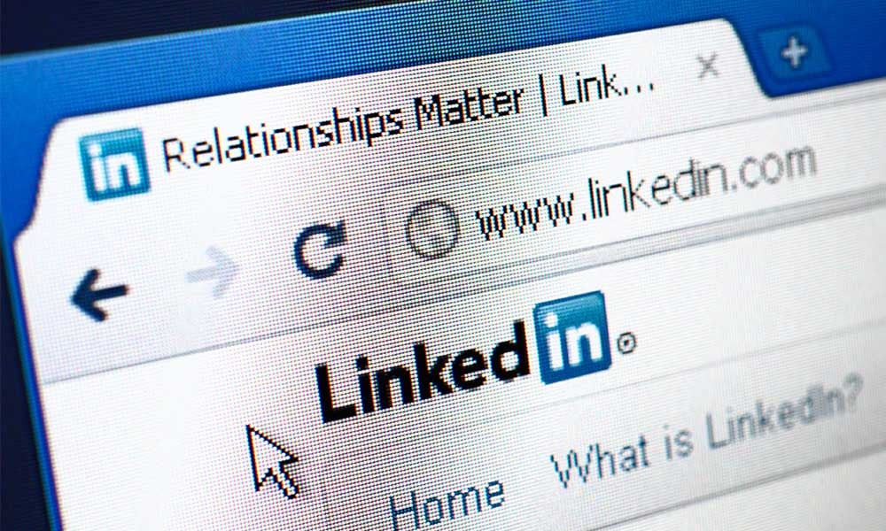 Why (and how) I'm spending hours a day on LinkedIn