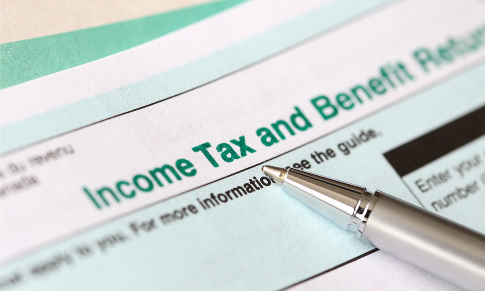 Feds promise free automatic tax-filing system