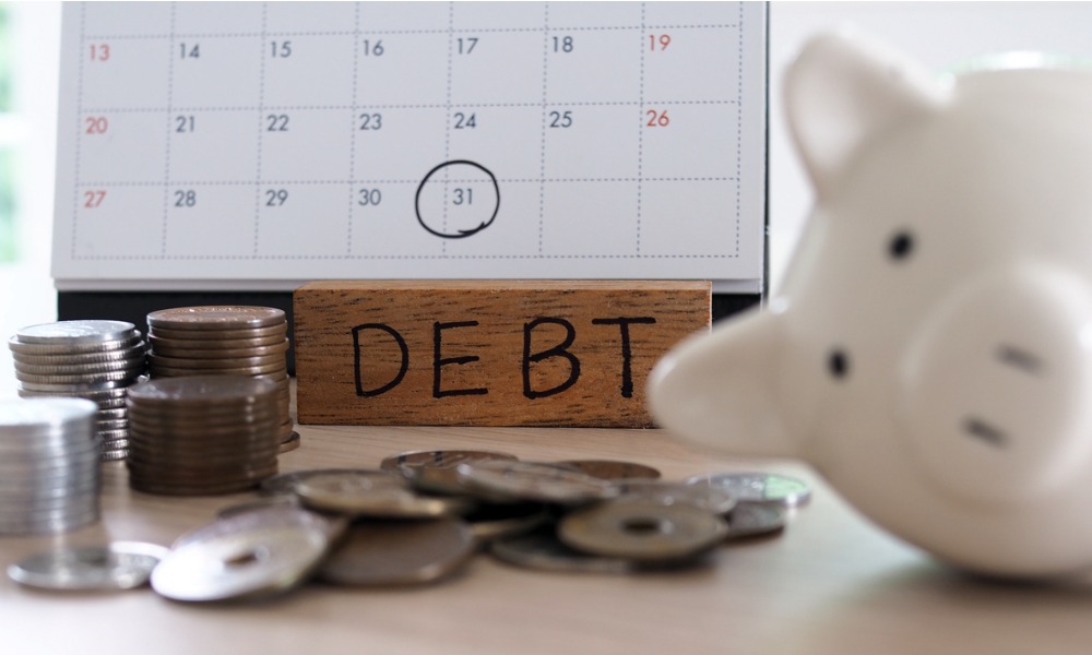 Canadians' debt situation is improving but many are still in risky positions