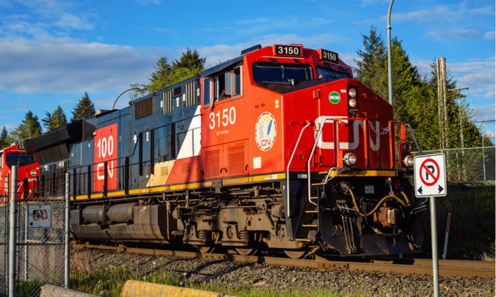 Canadian National to resume, Canadian Pacific awaits CIRB 