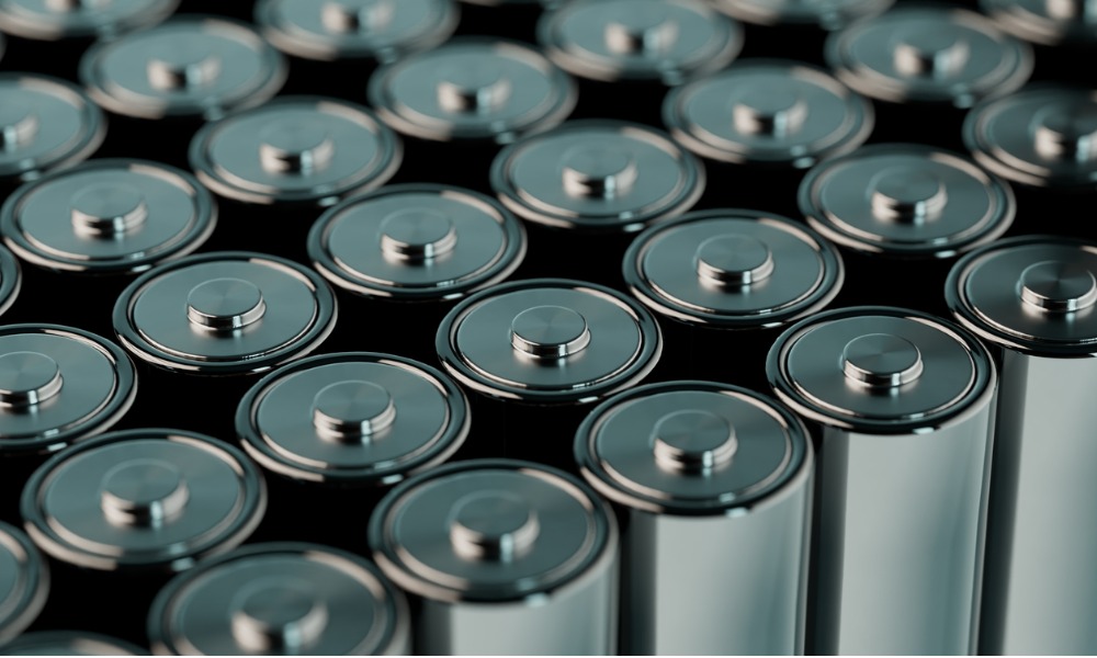 Experts highlight economic weakness and advances in lithium battery tech