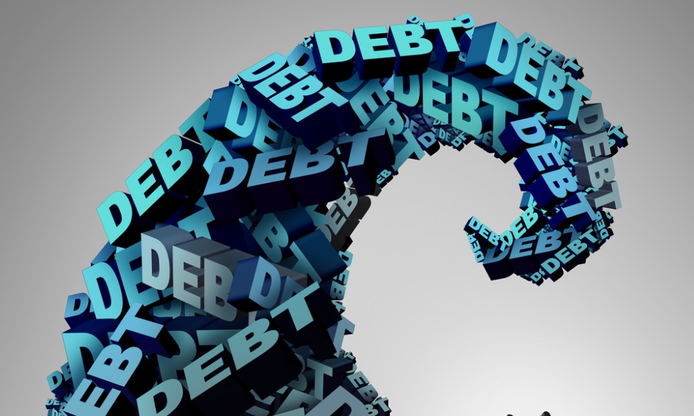 Are Canadians drowning in debt as credit balances soar?