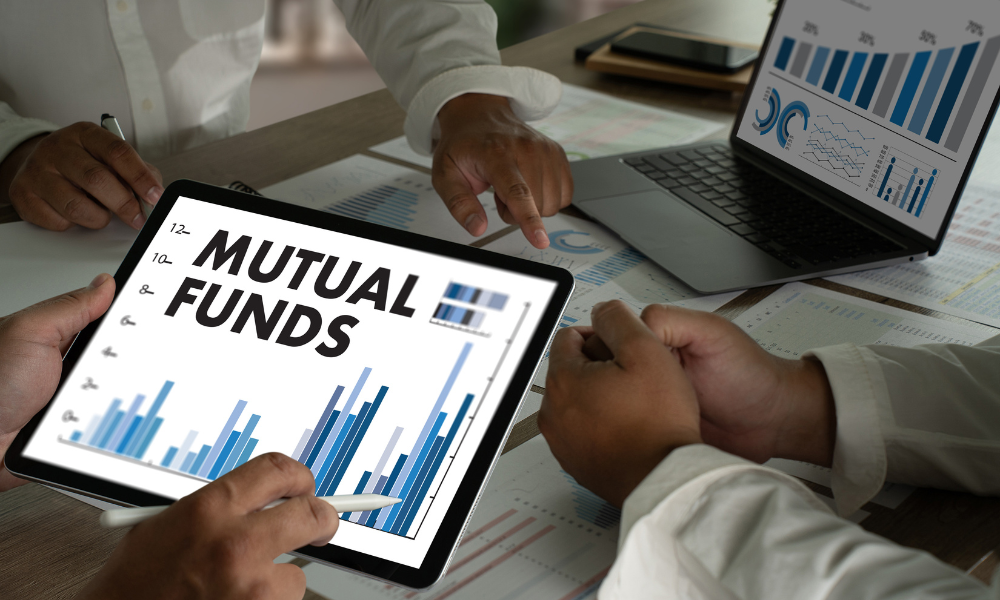 Mutual fund dealing survey suggests wider range of products may be beneficial