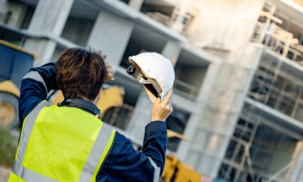 New global safety standard targets climate risks at work