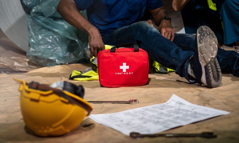 Quebec unions challenge exclusion of public‑sector staff from injury‑prevention program