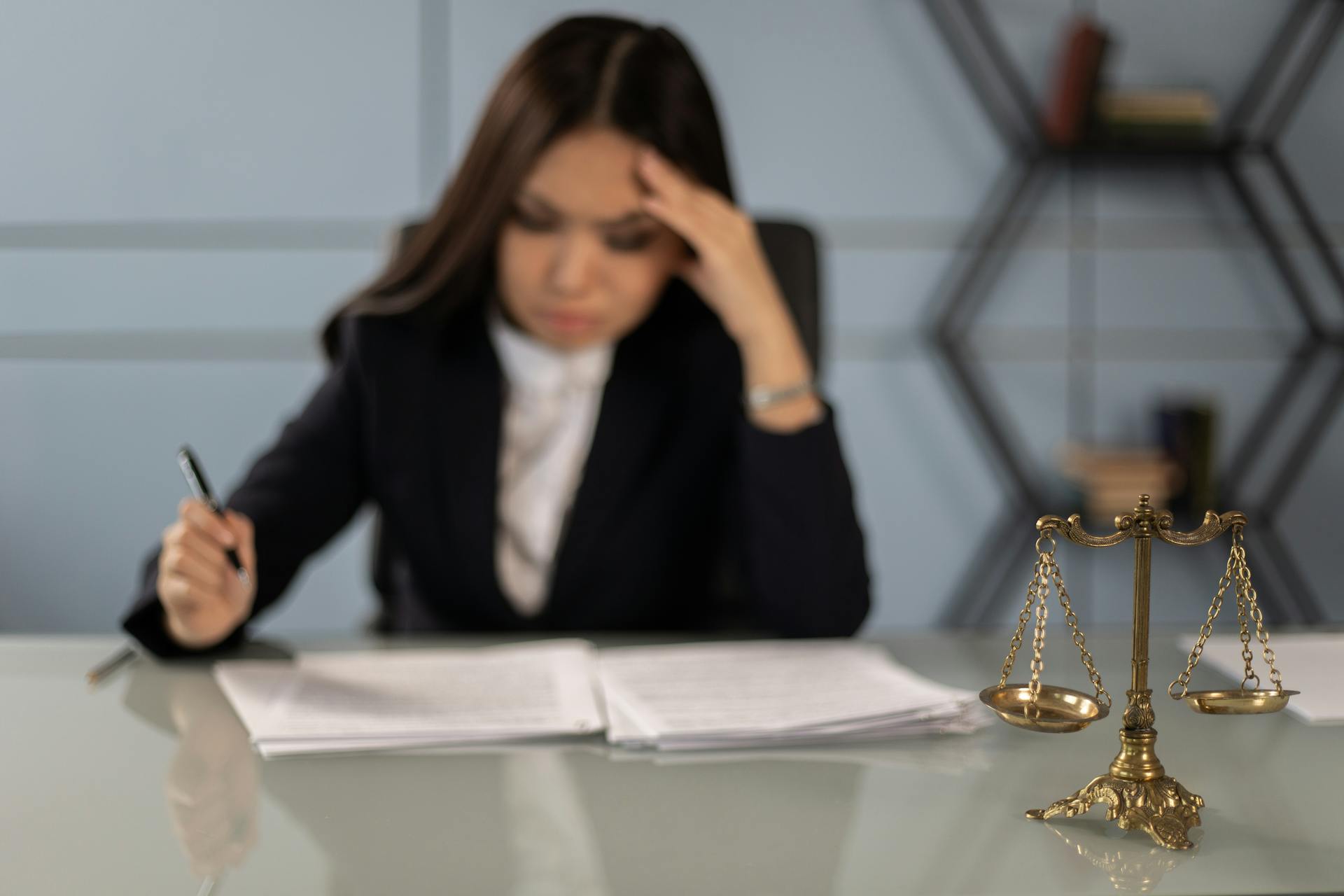 Lawyer mental health resources: Staying sane in practice