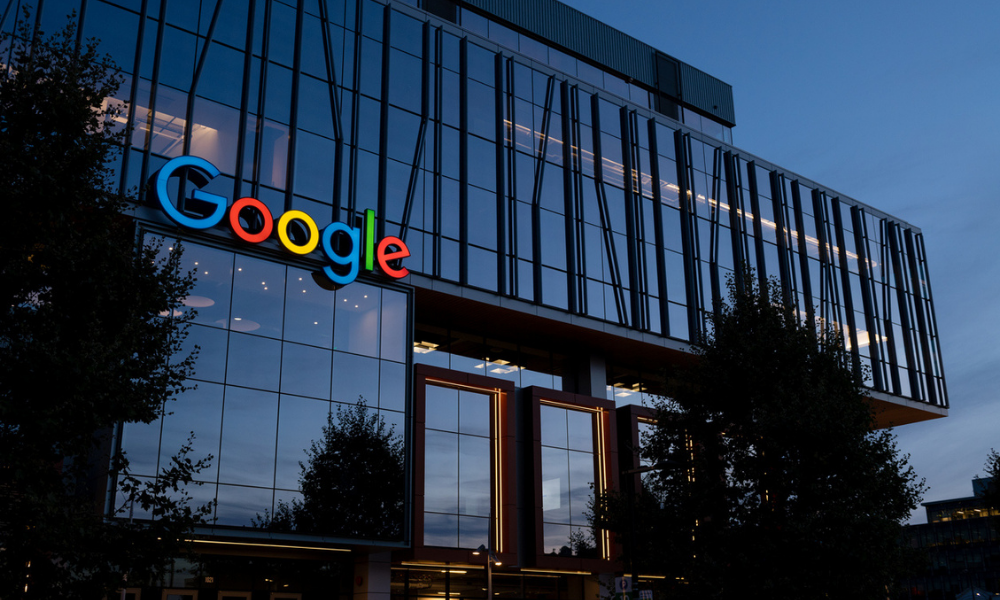 Google employees to return to office in April