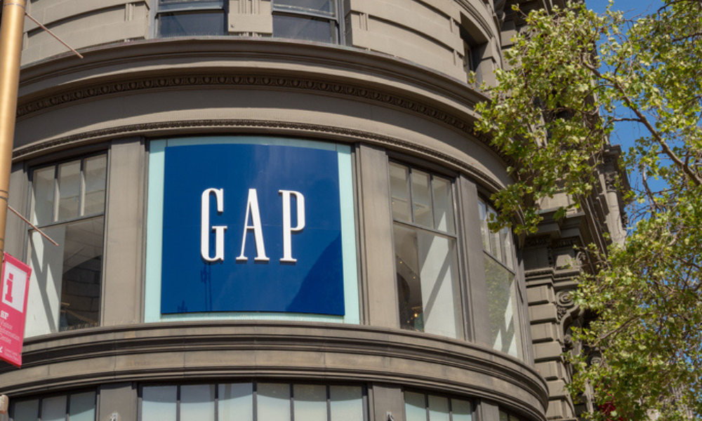 Gap CEO steps down