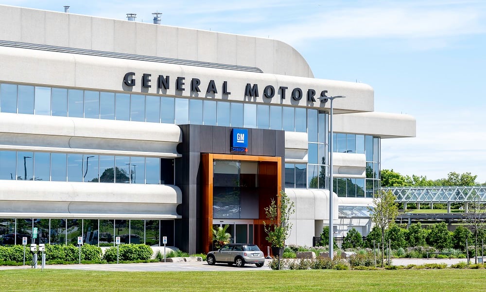 GM and Ford promote 1,500 temp workers to full-time status