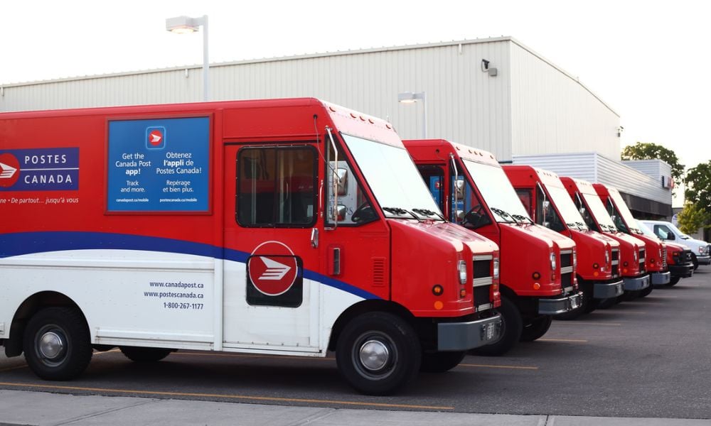 Canada Post won’t have workers collecting firearms under Ottawa’s buyback program