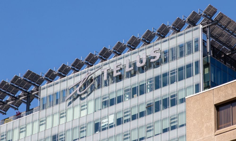 TELUS tells workers to relocate or lose jobs, says union