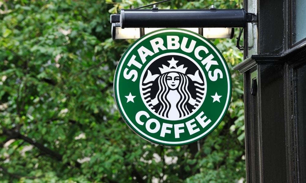Starbucks workers required to be vaccinated