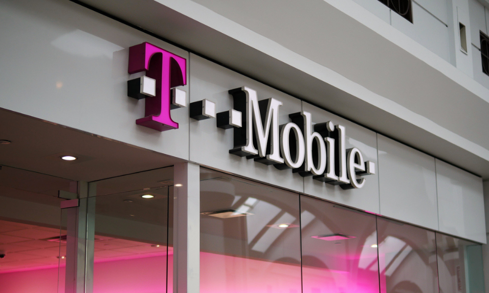 T-Mobile to fire unvaccinated workers by April