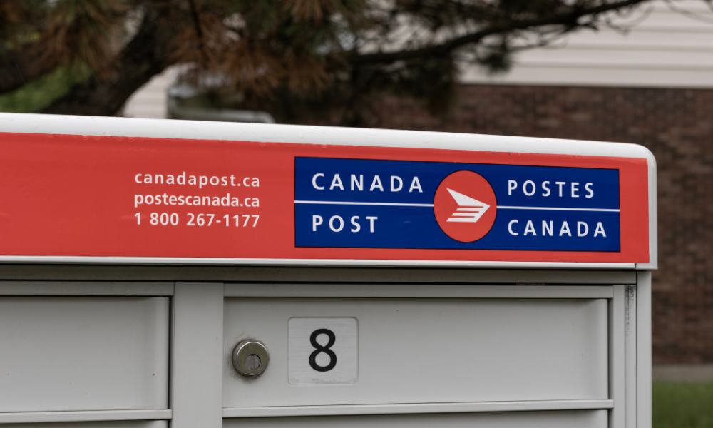 Canada Post, union talks suspended amid ongoing strike