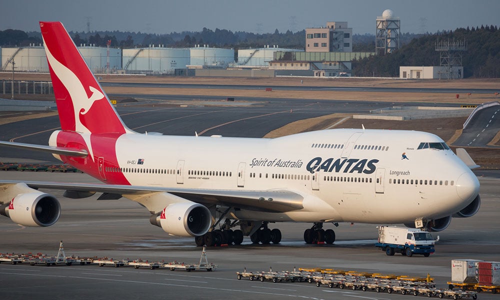 Qantas announce thousands of job losses