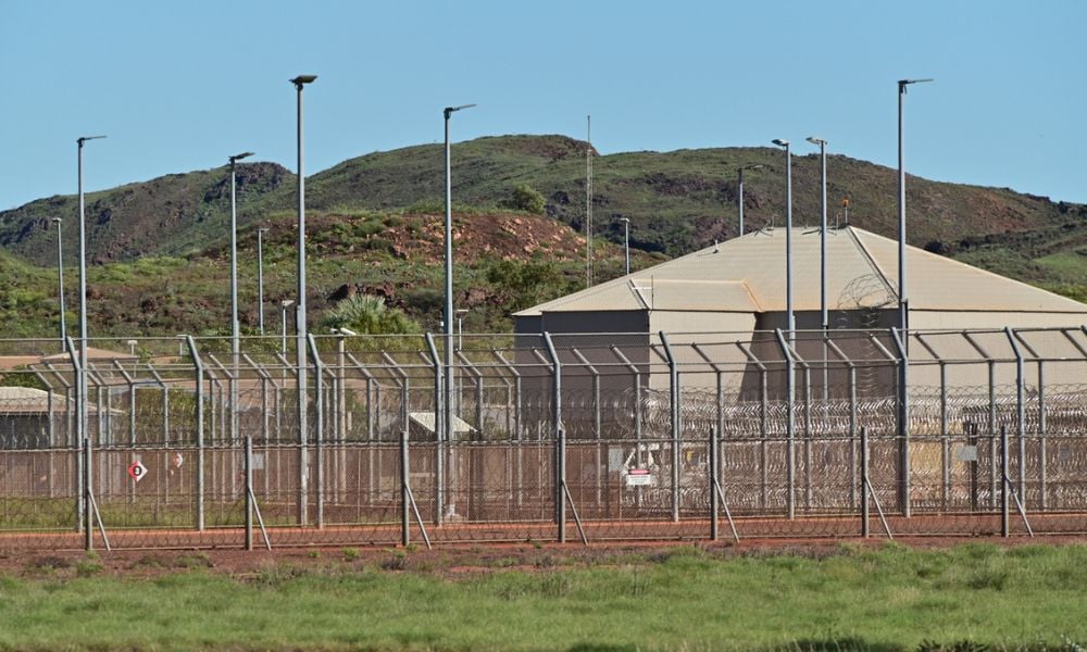 Australia offers incentives to entice correctional officers from New Zealand