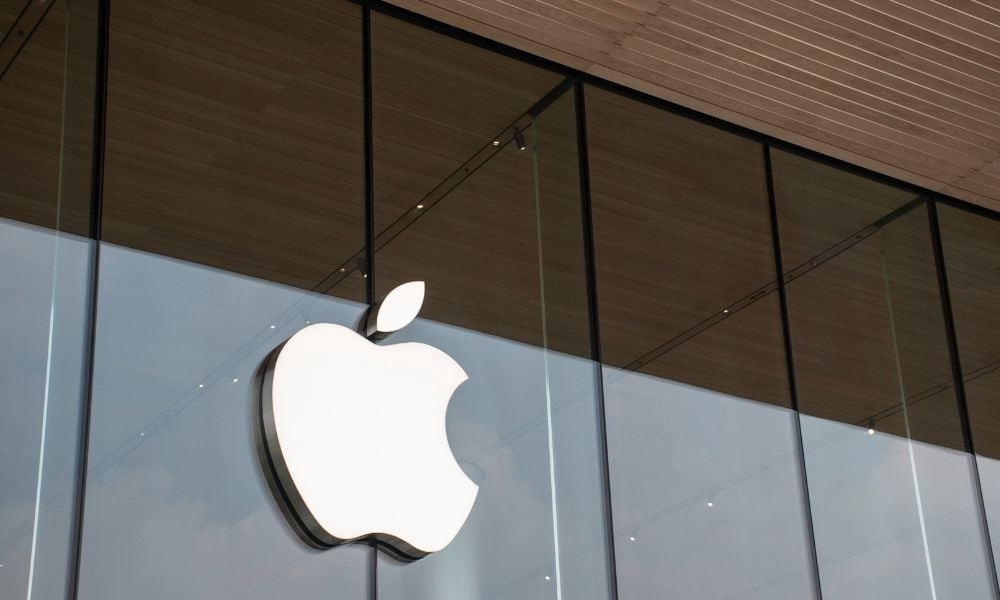 Apple manager claims she was put on leave after ‘sexism’ tweet