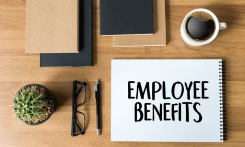 What are the top 5 benefits being offered by Australian employers?