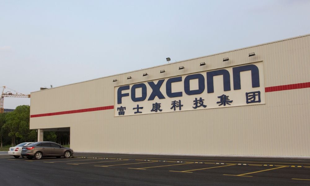 Foxconn offers incentives to bring back departed workers