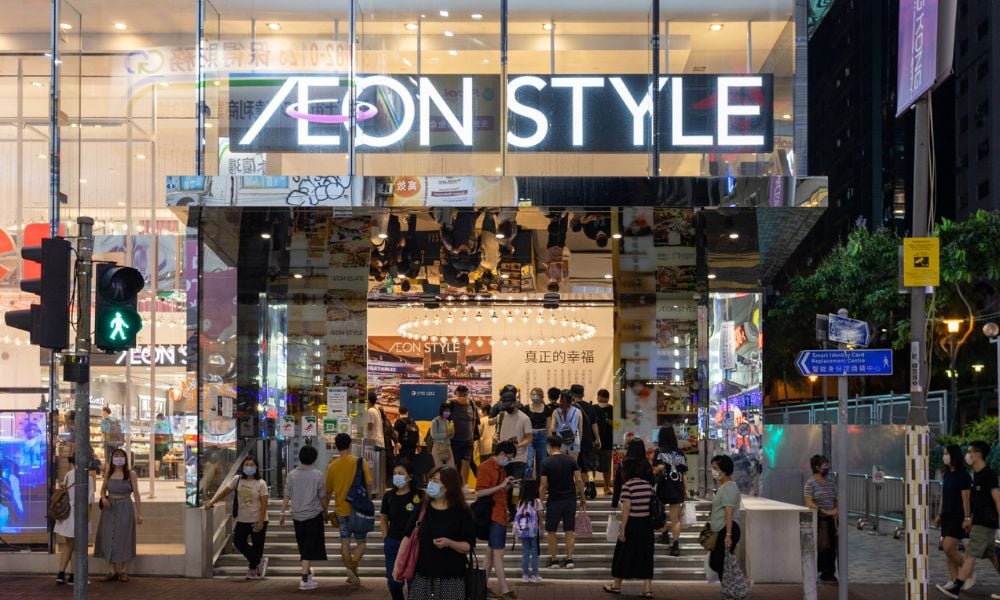 Fast Retailing to raise employee salaries by up to 40% in Japan