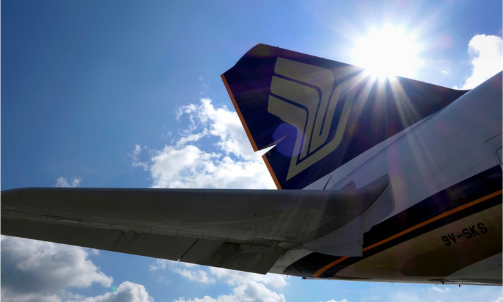 Singapore Airlines drops pregnancy policy
