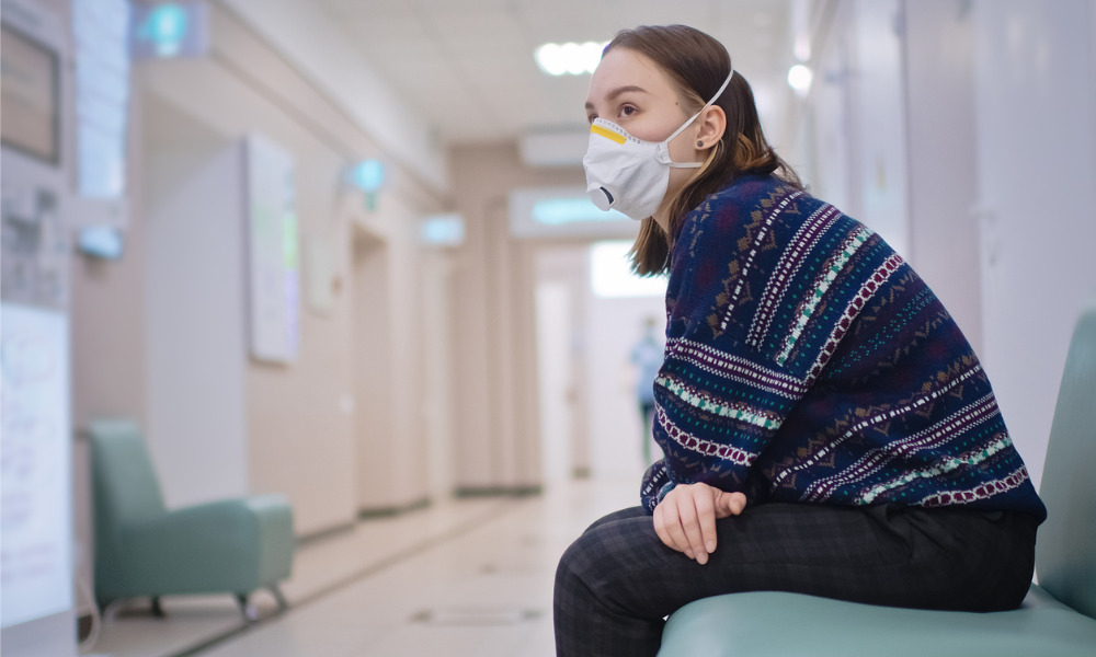 Manitoba requiring hospital, health centre visitors to use masks